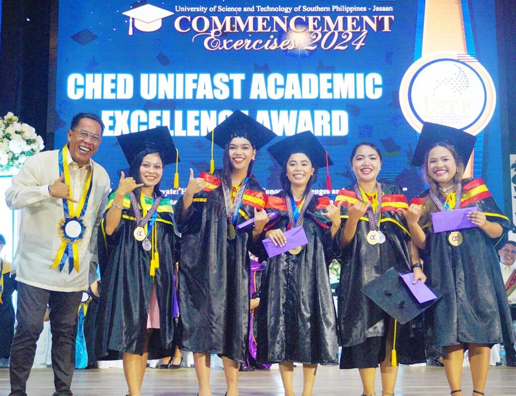 CONG. BAMBI EMANO NAHIMONG PINASIDUNGGANG MAMUMULONG SA USTP JASAAN GRADUATION CEREMONY 5 - Padayon Pilipino| padayn.com.ph 454235070 1042263290589834 8647954625882583680 n 1 - Padayon Pilipino | padayn.com.ph