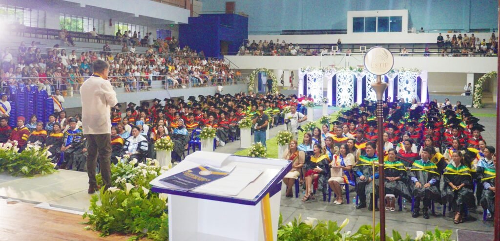 CONG. BAMBI EMANO NAHIMONG PINASIDUNGGANG MAMUMULONG SA USTP JASAAN GRADUATION CEREMONY 3 - Padayon Pilipino| padayn.com.ph 454277700 1042263413923155 3702675741966322026 n - Padayon Pilipino | padayn.com.ph