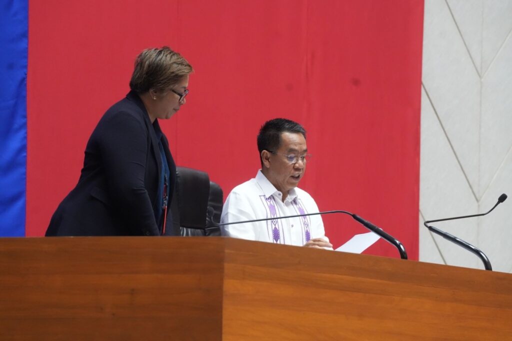 Si Deputy Speaker ang kasamtangang Presiding Officer sa plenaryo sa Kamara Baja 2 - Padayon Pilipino| padayn.com.ph 555060044 1344768610339299 6599340972373258746 n - Padayon Pilipino | padayn.com.ph