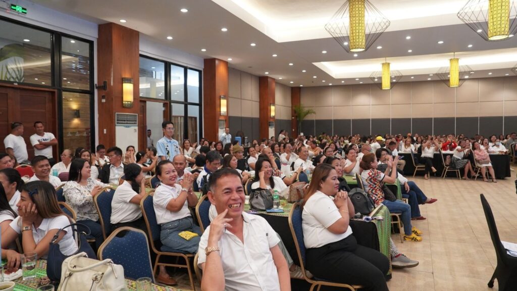 𝐏𝐀𝐃𝐀𝐘𝐎𝐍 𝐏𝐀𝐆𝐓𝐀𝐇𝐎𝐃, 𝐏𝐀𝐒𝐀𝐋𝐀𝐌𝐀𝐓 𝐔𝐆 𝐏𝐀𝐆𝐘𝐔𝐊𝐁𝐎 𝐒𝐀 𝐌𝐆𝐀 𝐌𝐀𝐆𝐓𝐔𝐓𝐔𝐃𝐋𝐎. 9 - Padayon Pilipino| padayn.com.ph 556478330 1353434729472687 5513619377525828061 n - Padayon Pilipino | padayn.com.ph