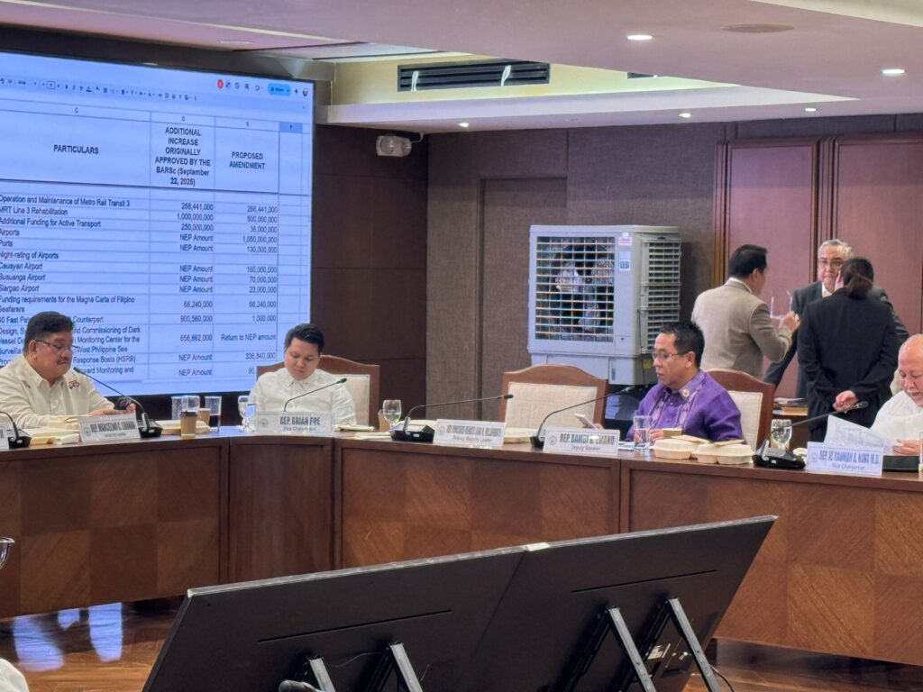 Kasamtangan karon nag-preside si 𝐃𝐞𝐩𝐮𝐭𝐲 𝐒𝐩𝐞𝐚𝐤𝐞𝐫 𝐁𝐚𝐦𝐛𝐢 𝐄𝐦𝐚𝐧𝐨 sa plenaryo sa House of Representatives. 4 - Padayon Pilipino| padayn.com.ph 558664425 1356281789187981 2751515520598265460 n - Padayon Pilipino | padayn.com.ph